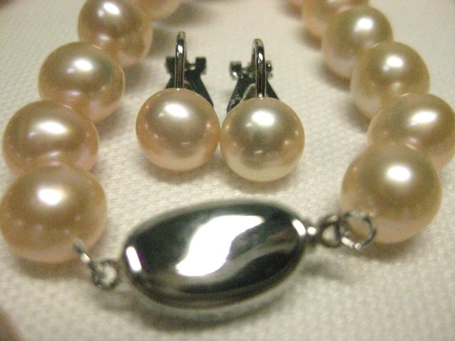 真珠の聖地　2点セット8.３mmゴールドピンク真珠ネックレス　イヤリングorピアス_画像4