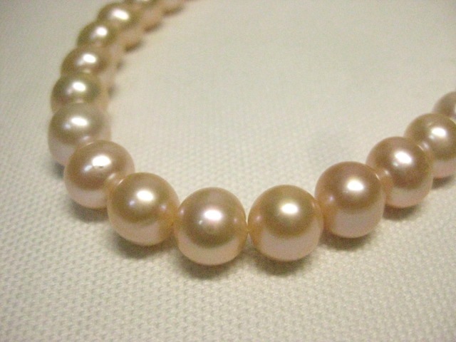 真珠の聖地　2点セット8.３mmゴールドピンク真珠ネックレス　イヤリングorピアス_画像3