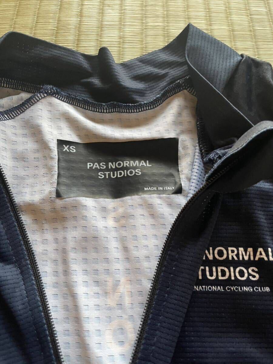 Pas Normal Studios PNS パスノーマルスタジオ T.K.O. イタリア製 ビブショーツ付き 半袖 XS_画像5
