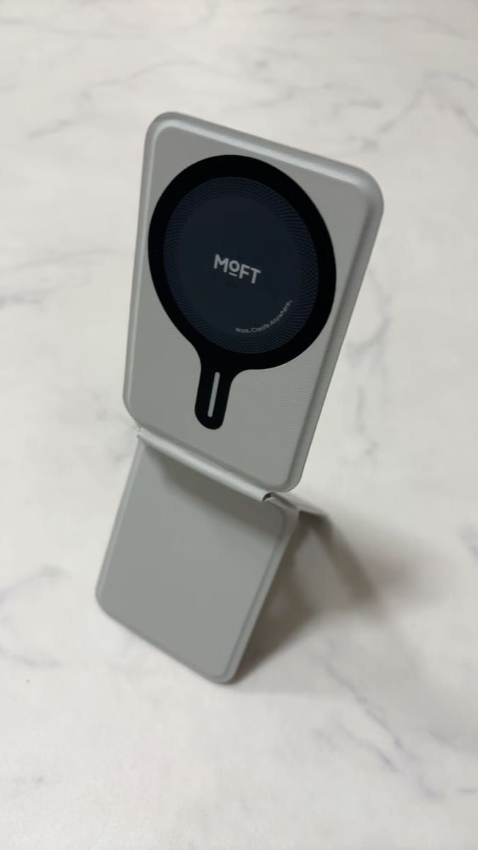 MOFT iPhone スマホスタンド 三脚 撮影 トライポッド MagSafe マグネット カード式収納 持ち運び 自撮