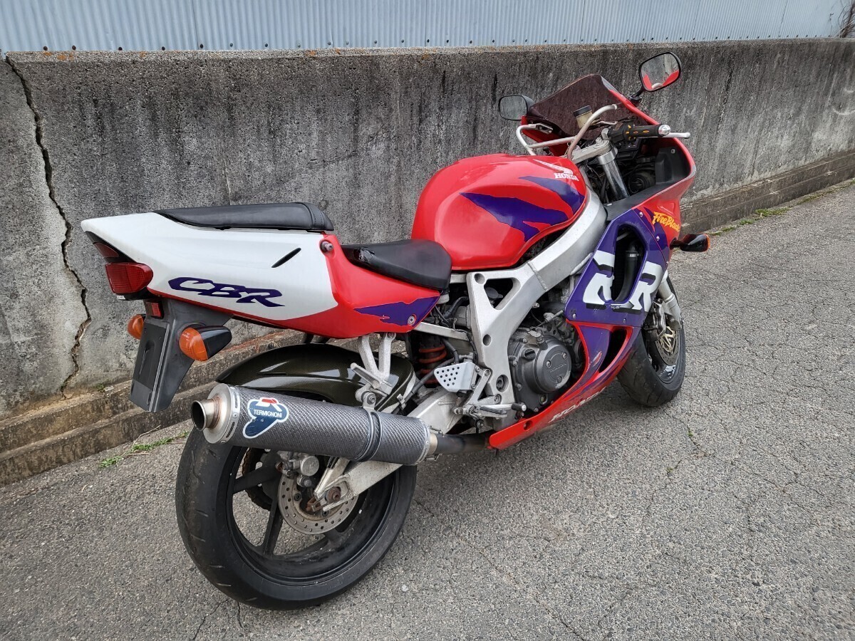 希少 1998年式 ホンダ CBR900RR 後期 SC33 ファイヤーブレード 機関良好 最終型 カーボンリアカウル TSRフルエキマフラー FIRE BLADEの画像2