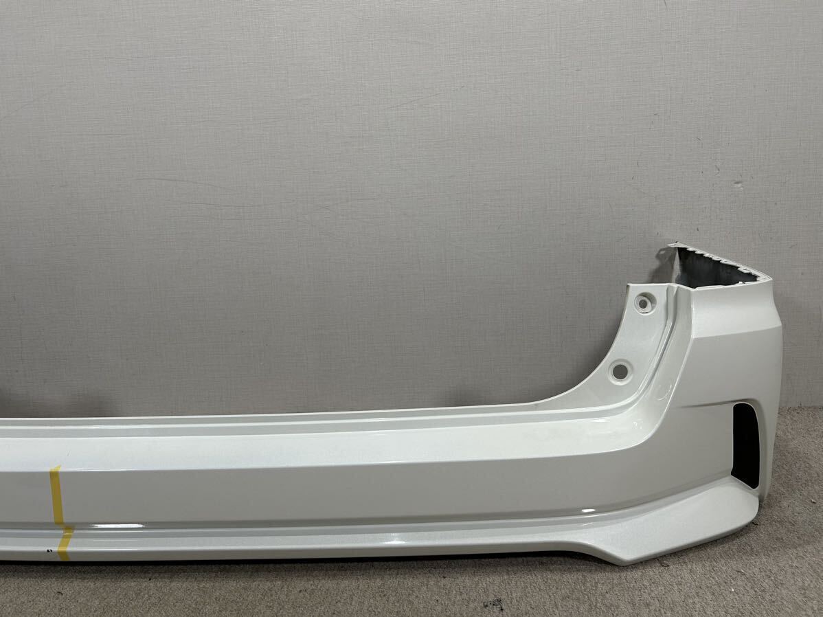 C27/GFC27 Serena highway star rear bumper (QAB brilliant white pearl ) 85022-5TF0H G0383-7