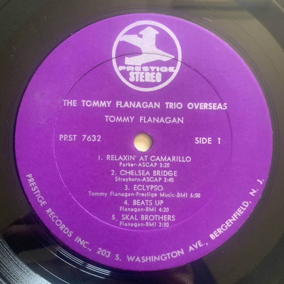 THE TOMMY FLANAGAN TRIO / OVERSEAS (PRESTIGE) VAN GELDER刻印 - シュリンク付_画像3