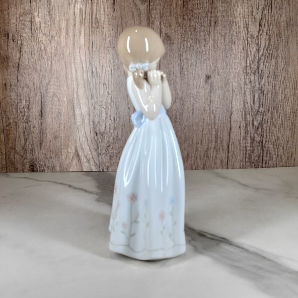 【値下げ・美品】LLADRO リヤドロ 『我が家のプリンセス』少女 願い 陶器 置物 玄関 スペイン 高級 陶器人形 フィギア 西洋 陶磁 磁器 高級_画像3