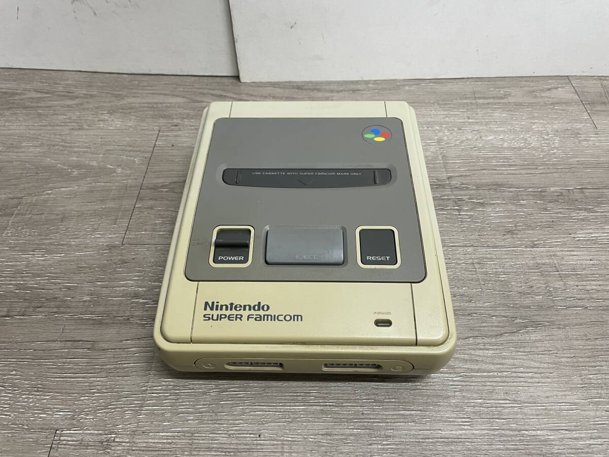 ☆ SFC ☆ スーパーファミコン 1CHIP 01 動作品 本体 コントローラー アダプター　ケーブル 付属 Nintendo SUPER FAMICOM 任天堂 7241_画像6