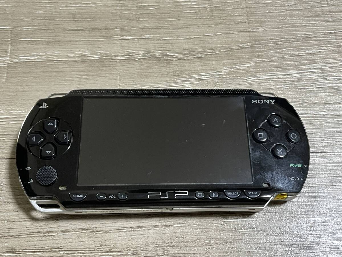 ☆ PSP ☆ プレイステーションポータブル PSP-1000 ブラック 動作品 本体のみ Playstation Portable SONY バッテリー欠品 6978_画像3