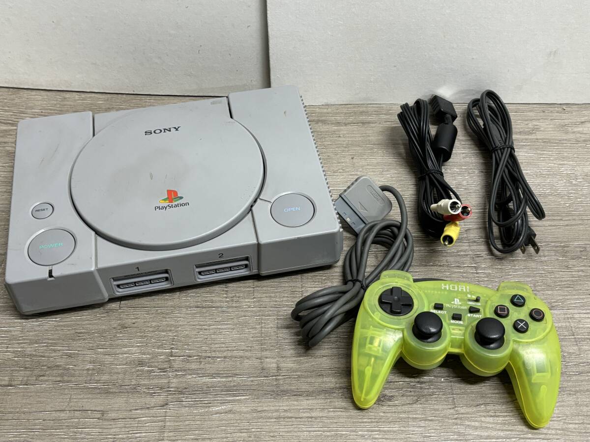 ☆ PS ☆ プレイステーション SCPH-7000 動作品 本体 コントローラー ケーブル 付属 Playstation 初代 プレステ SONY 5011_画像1