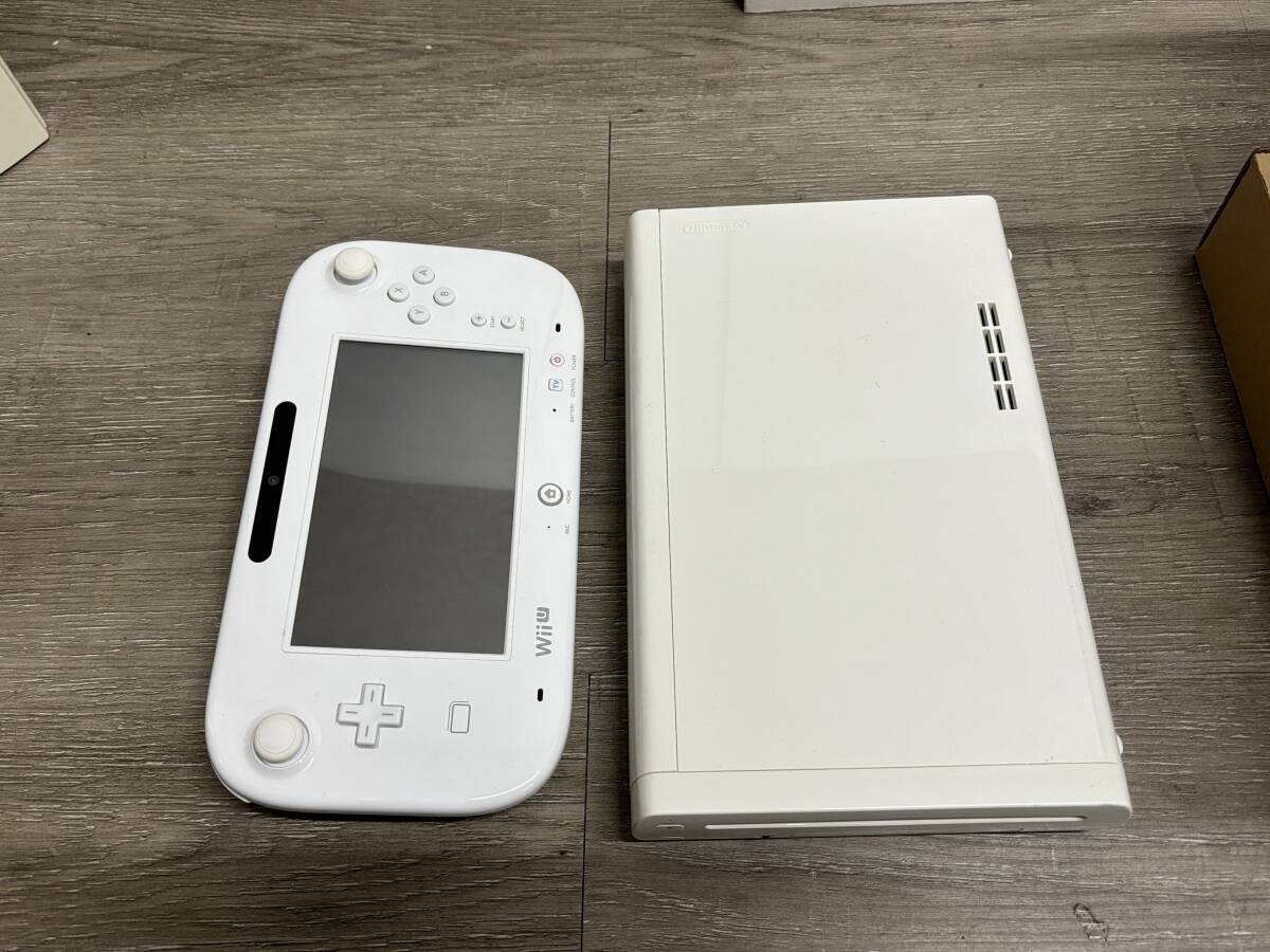 ☆ WiiU ☆ ファミリープレミアムセット シロ 32GB 動作品 本体 ゲームパッド 箱 説明書 付属 内箱一部欠品 Nintendo Wii U 任天堂 5167_画像6