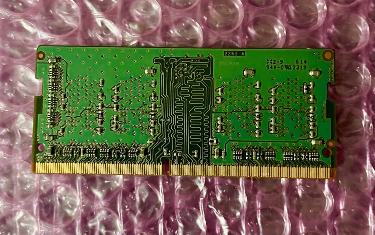 W073☆ MICRON DDR4 PC4-2666V-SC0-11 4GB ノートPC用メモリー 動作確認済み_画像2