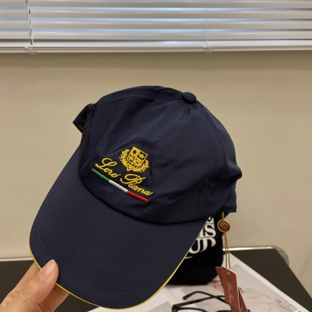Loro Piana　ロロピアーナ　帽子　キャップ　刺繍ロゴ　薄型　野球帽子　ハット　男女兼用　3820