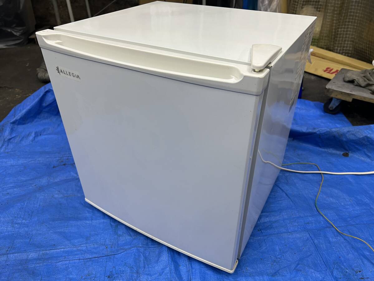 アレジア ALLEGIA ノンフロン冷凍庫 1ドア冷凍庫 36L AR-BD40  2020年 中古品 動作チェック済みの画像1