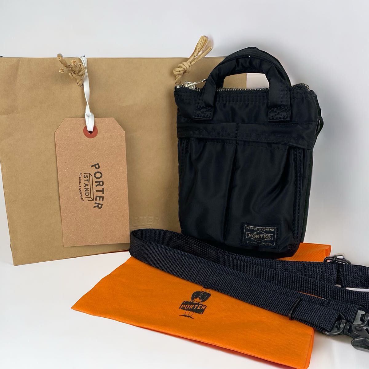 現行】PORTER / HOWL HELMETBAG MINI / ブラック ポーター 現行】PORTER / HOWL HELMETBAG MINI / ブラック ポーター