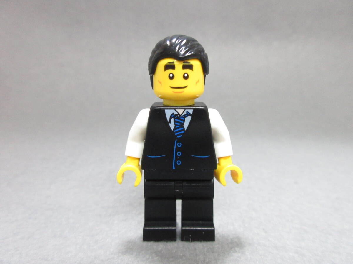 LEGO★167 正規品 サラリーマン スーツ 街の人 ミニフィグ 同梱可能 レゴ シティ タウン 男 女 子供 女の子 男の子 髪の毛 トルソー レッグの画像1
