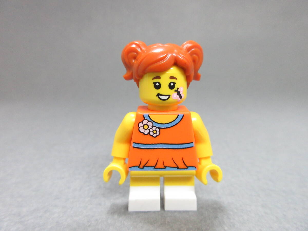 LEGO★226 正規品 フェイスペイント 女の子 街の人 ミニフィグ 同梱可能 レゴ シティ タウン 男 女 子供 女の子 男の子 髪の毛 トルソーの画像2