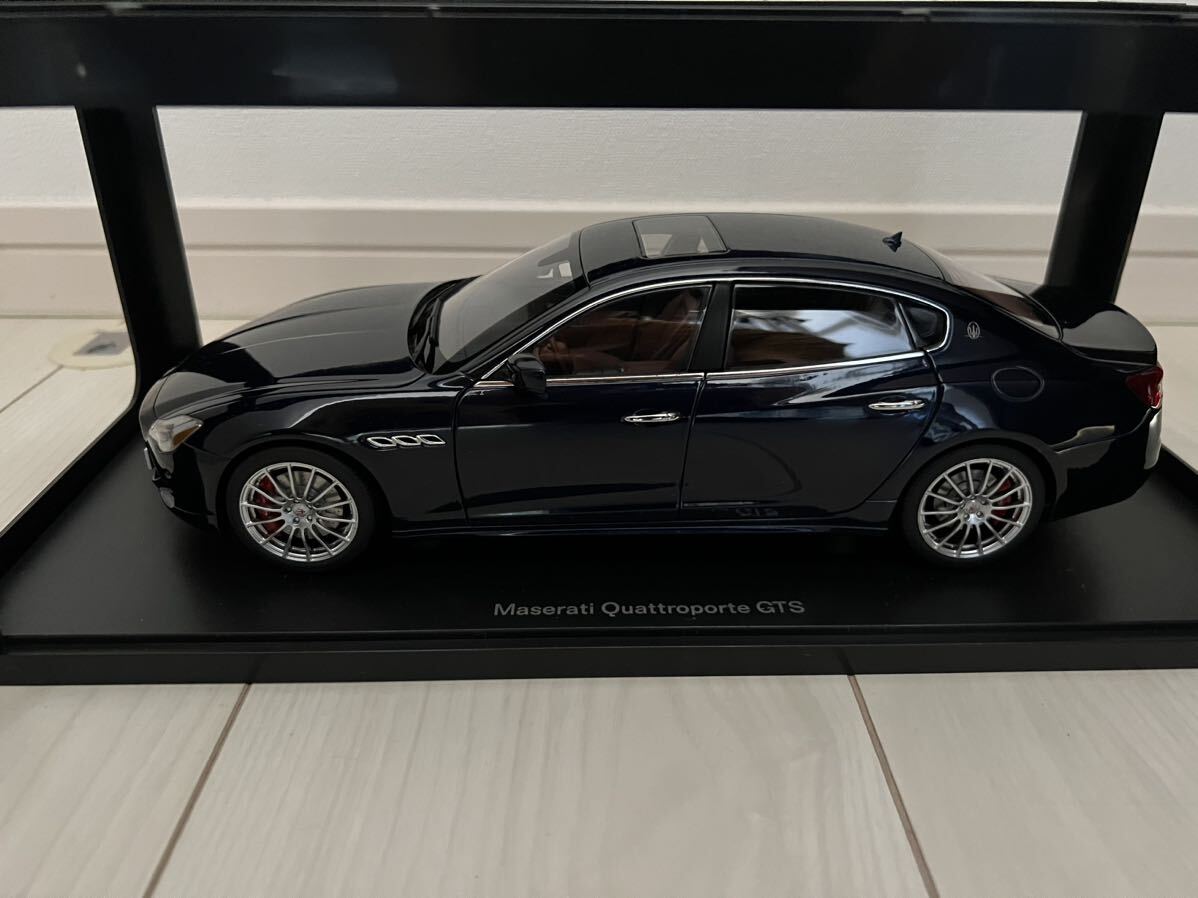 AUTOart オートアート 1/18 マセラティ クワトロポルテ MASERATI QUATTROPORTE GTS (RASSION BLUE) 75807の画像3