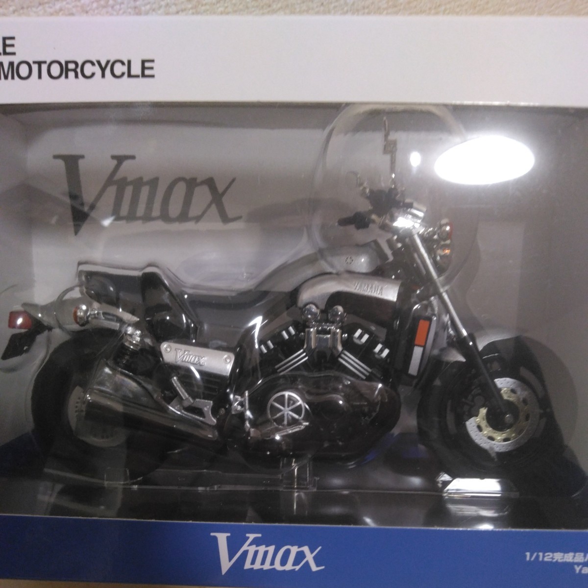 1/12 完成品バイクシリーズ ヤマハ Vmax【シルバー】_画像3