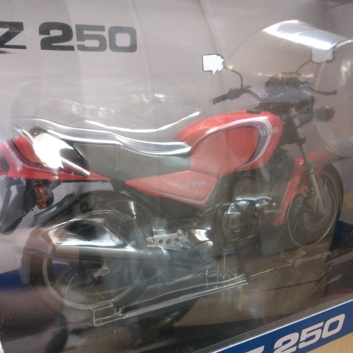 1/12完成品バイクシリーズヤマハRZ250　YSPカラー_画像3