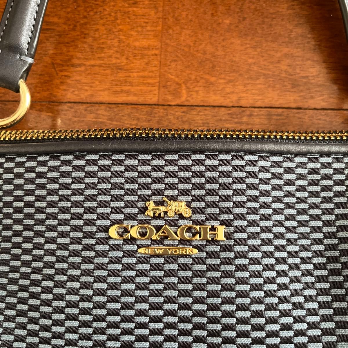 coachのハンドバッグです。正規店で購入しました。数回使用とても綺麗な状態です。通勤通学就活にもおすすめ。