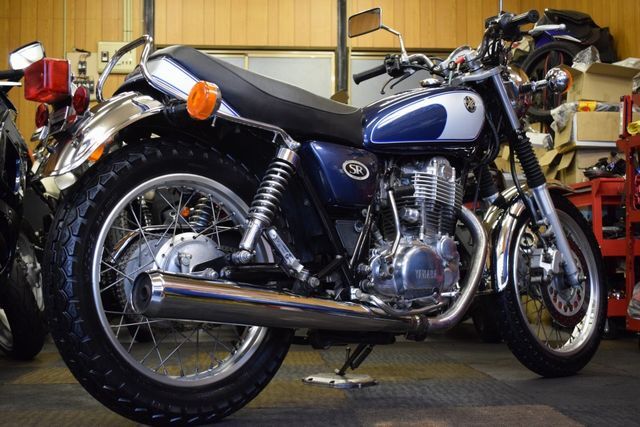 YAMAHA SR400 RH01J 予備車検渡し 希少フルノーマル美車 WAKO,Sオイル交換 新品NGKプラグ交換済 機関程度良好 レスポンス抜群 E/G絶好調_画像2