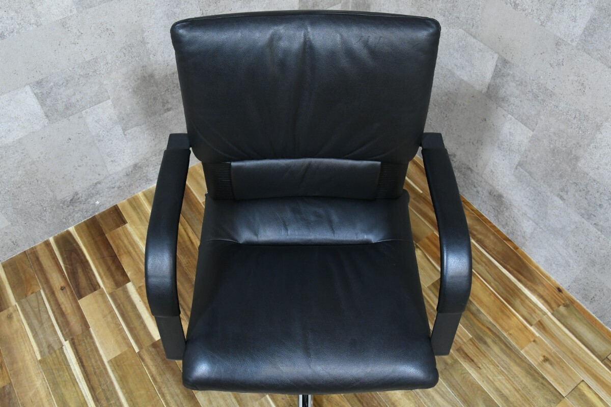 PB4CK4b ヴィトラ vitra フィグラ Figura オフィスチェア 本革 PB4CK4b ヴィトラ vitra フィグラ Figura オフィスチェア 本革