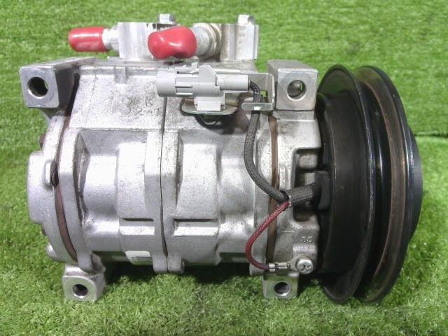 デュトロ XZC645M N04C-UN 　エアコンコンプレッサー 　134a 24V Vベルト DENSO 447220-5842 10S13C 車上テスト済 184,262km外し_画像1