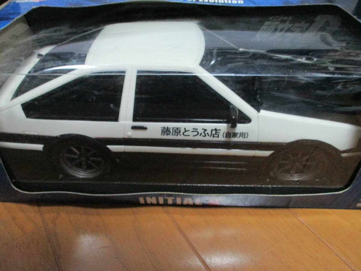 頭文字D 藤原とうふ店 AE86トレノ ラジコン と 大きなミニカー 新品未使用の画像4