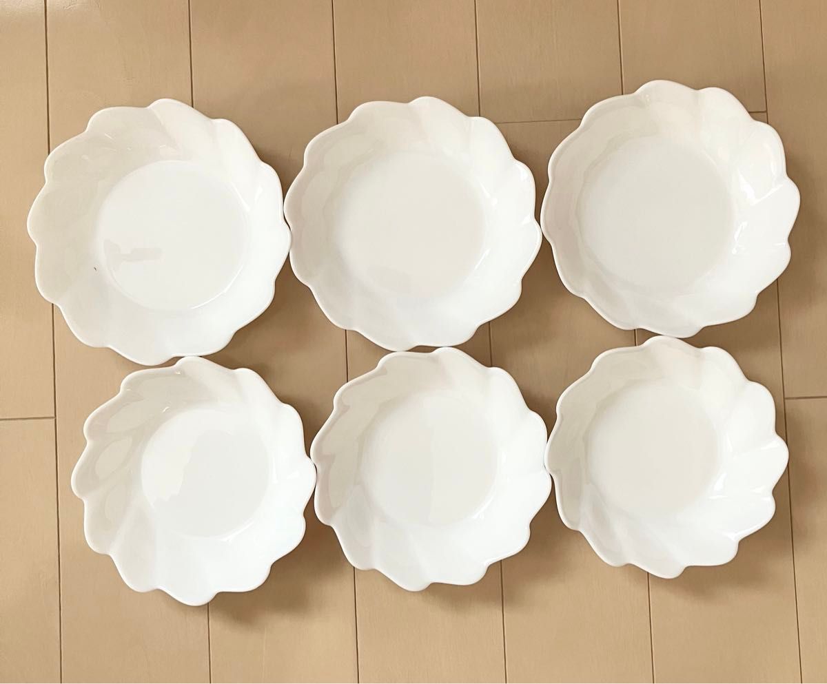 ヤマザキ　春のパン祭り　白いお皿　ホワイトディッシュ　シンプル　6枚セット