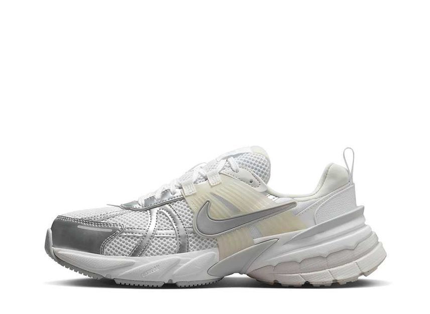 26.0cm以上 Nike WMNS V2K Run "Metallic Silver/White" 26.5cm FD0736-104