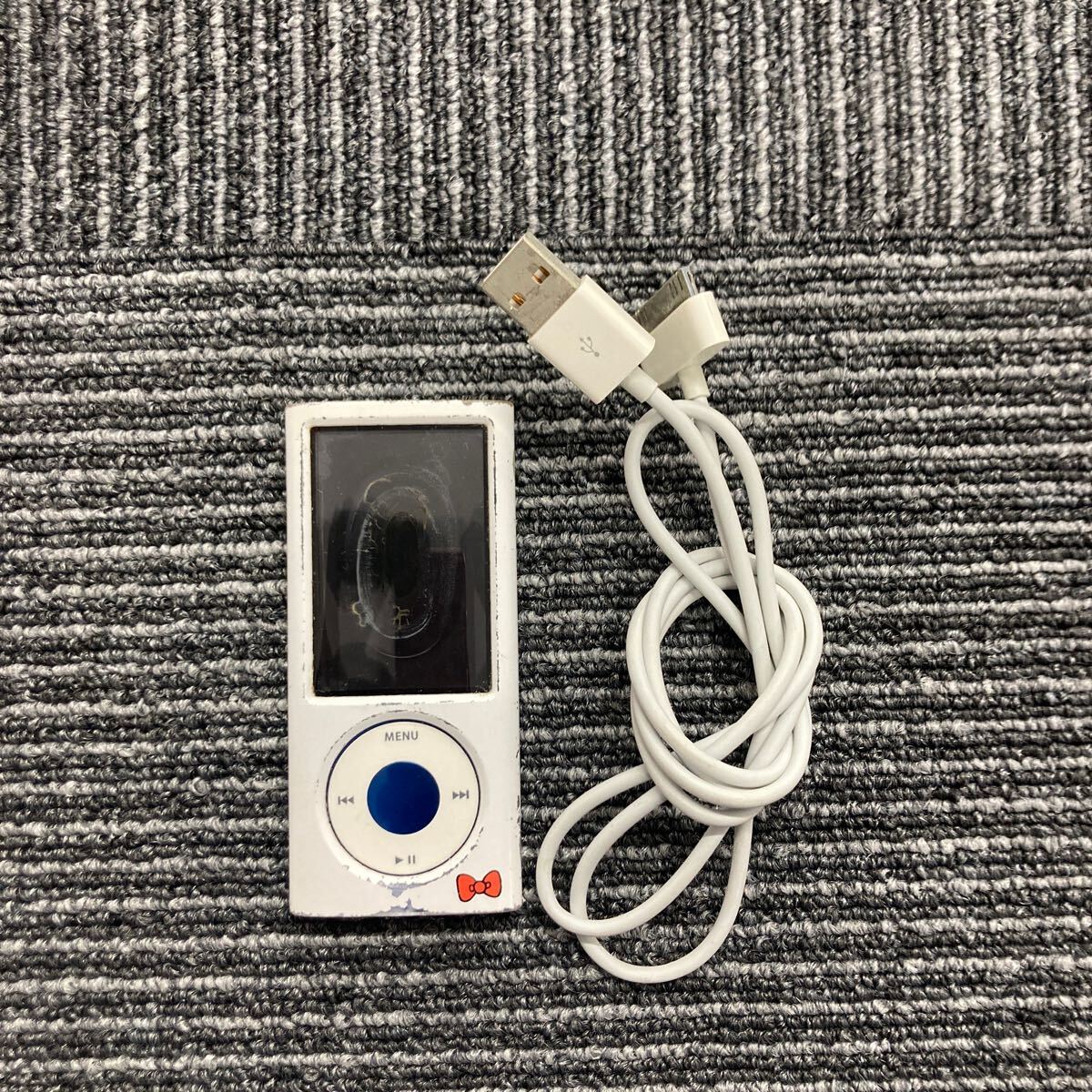 ☆【ジャンク品】iPod ブルー ケース付き_画像1