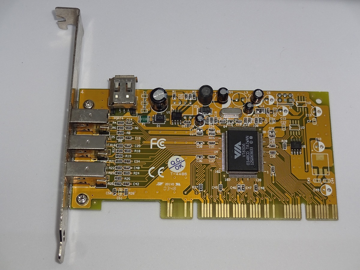 IEEE1394a  расширение  карточка  ...3 порт   внутренняя часть 1 порт   VIA *  VT6306 оснащен  PCI подключение  ③