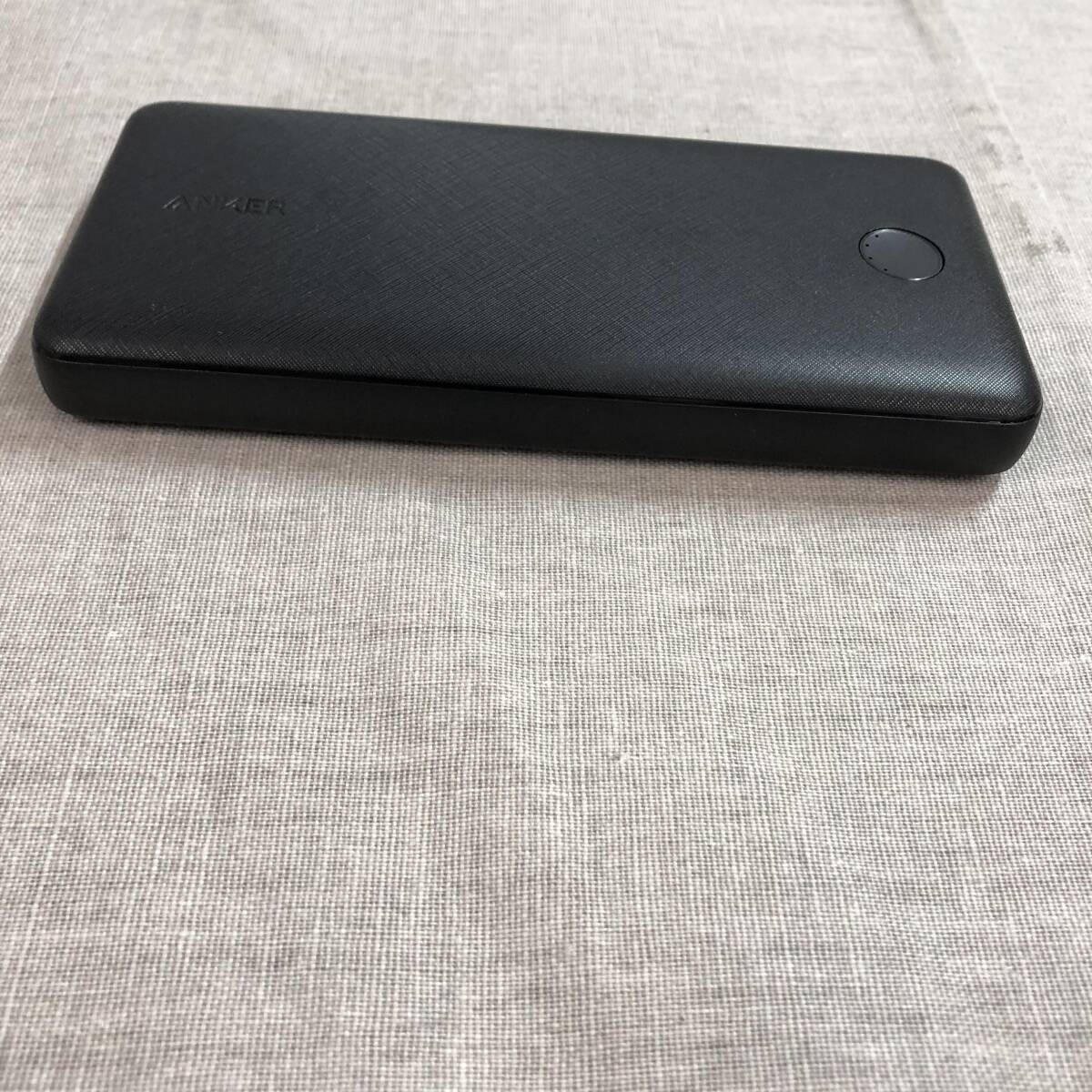 Anker PowerCore Essential 20000 (モバイルバッテリー 20000mAh) 【USB-C入力ポート/PSE技術基準適合/PowerIQ/低電流モード搭載】A1268_画像2