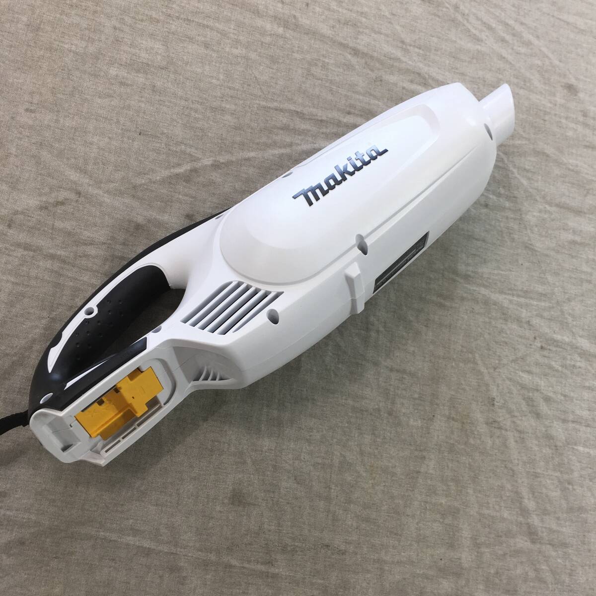 未使用 マキタ(Makita) 充電式クリーナ 18V (本体のみ/バッテリー・充電器別売) CL182FDZW_画像4