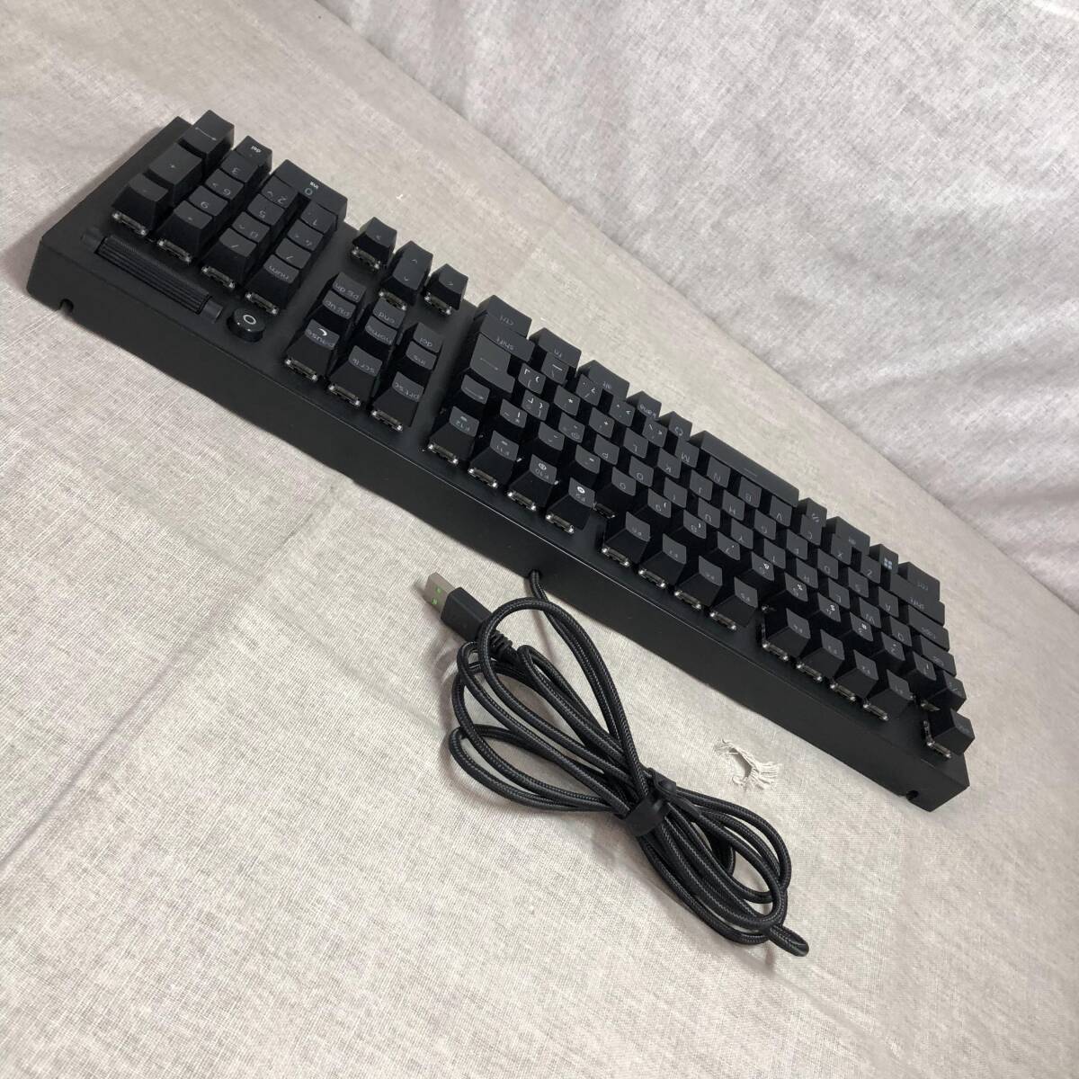 Razer BlackWidow V3 Yellow Switch ゲーミングキーボード メカニカル イエロー軸 Chroma RGB RZ03-03542300-R3J1_画像7