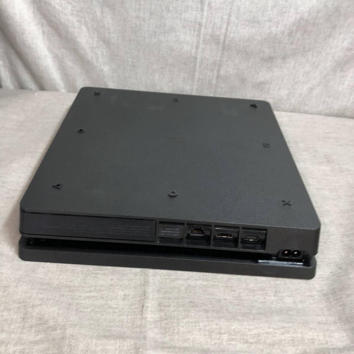 PlayStation 4 ジェット・ブラック 1TB (CUH-2200BB01)_画像6