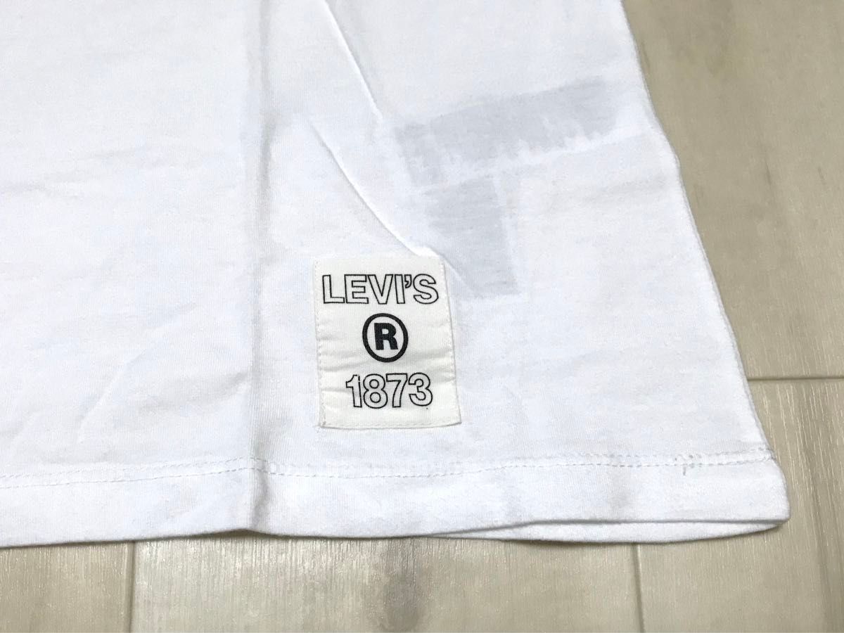 Levi's/リーバイス グラフィック スポーツ ロゴTシャツ BRIGHT WHITE ビックシルエット ホワイト S