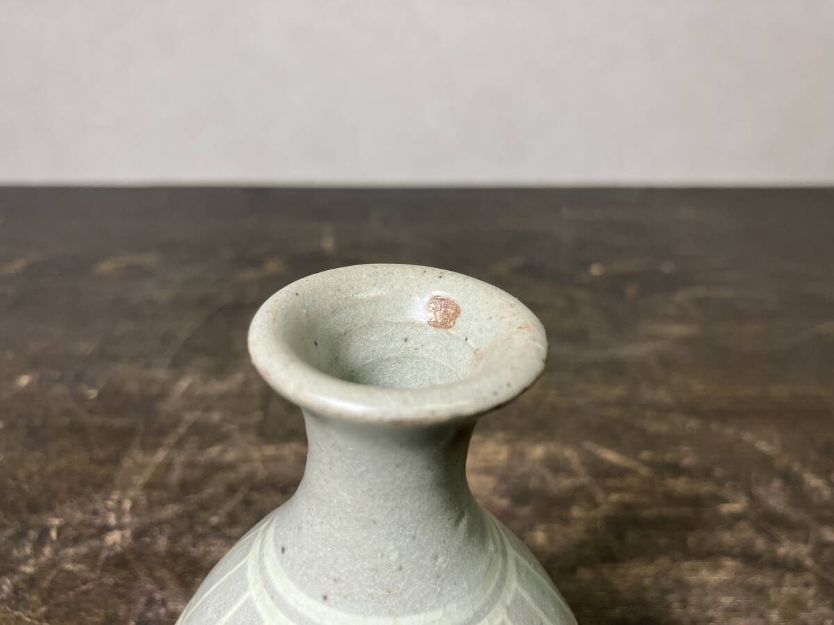 京都⑥ 朝鮮美術 高麗青磁 白黒象嵌 花瓶 高さ：13.0cm 箱付 cxp_画像8