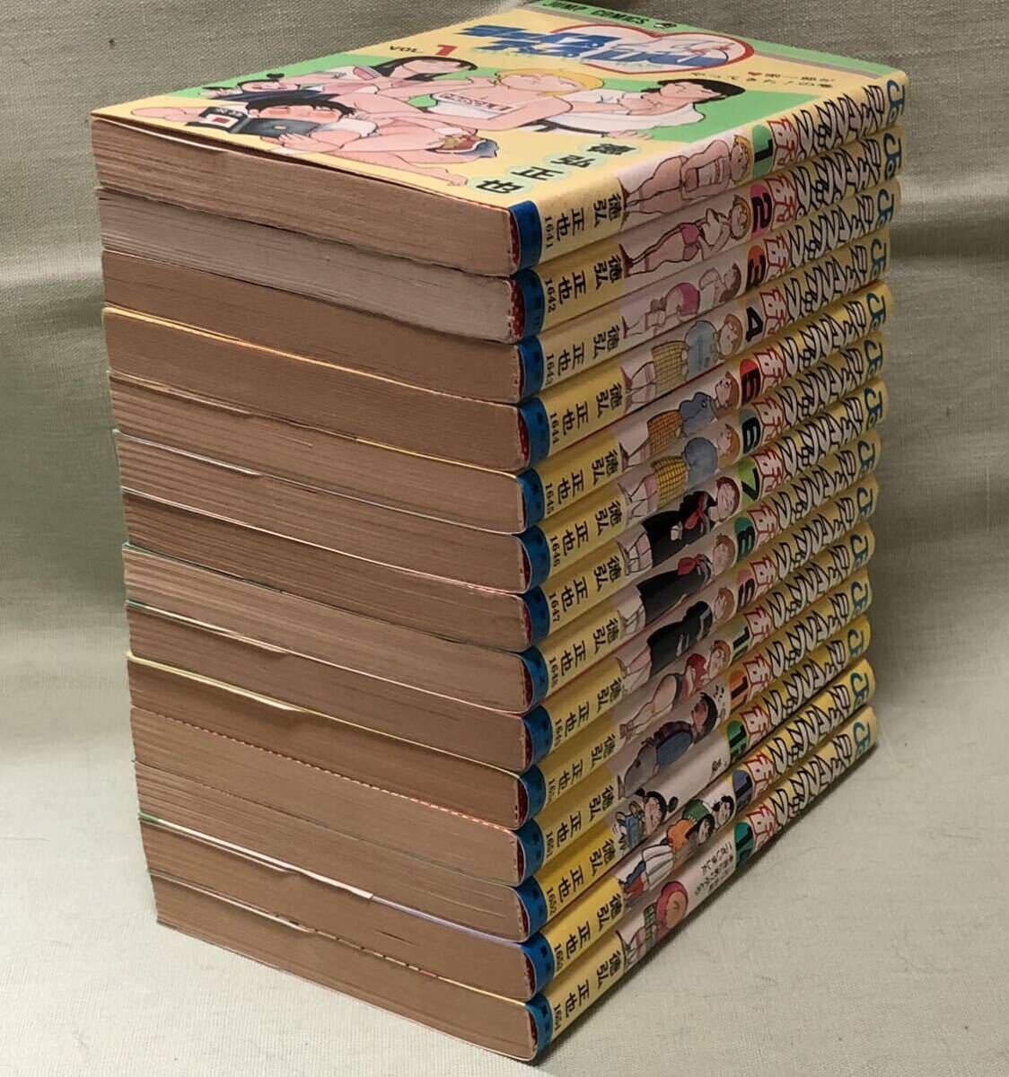  virtue . regular ./ Shape up . all 14 volume Shonen Jump comics no. 2 volume excepting 13 pcs. the first version 