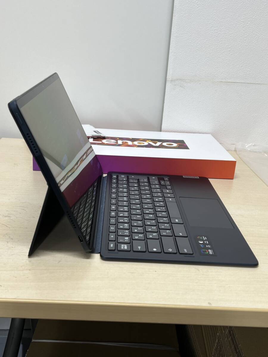 美品 　Lenovo IdeaPad Duet 5 Chromebook アビスブルー ［82QS001UJP］_画像4