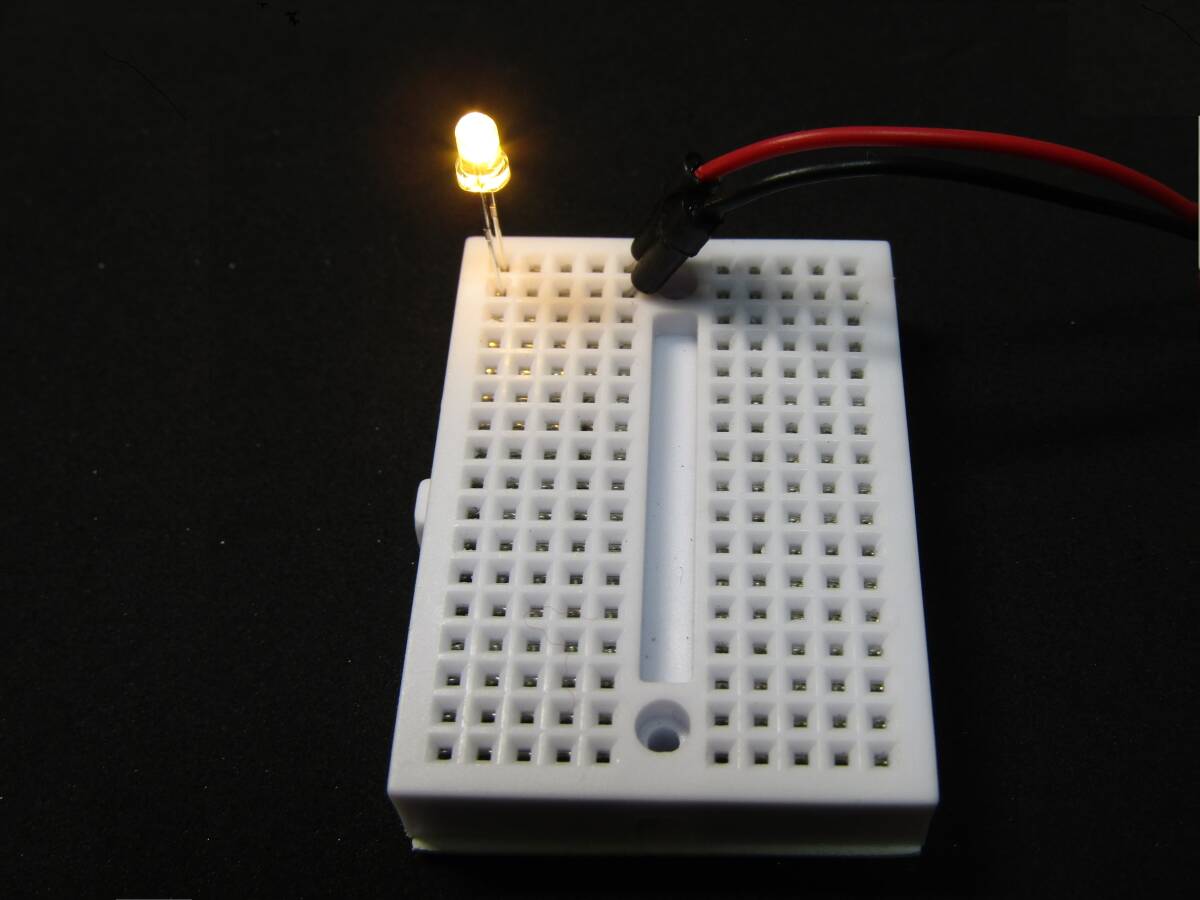 高輝度発光ダイオード　発色：電球色/ウォームホワイト　3Φ（3mm）10個セット 管-C3WW3_画像3