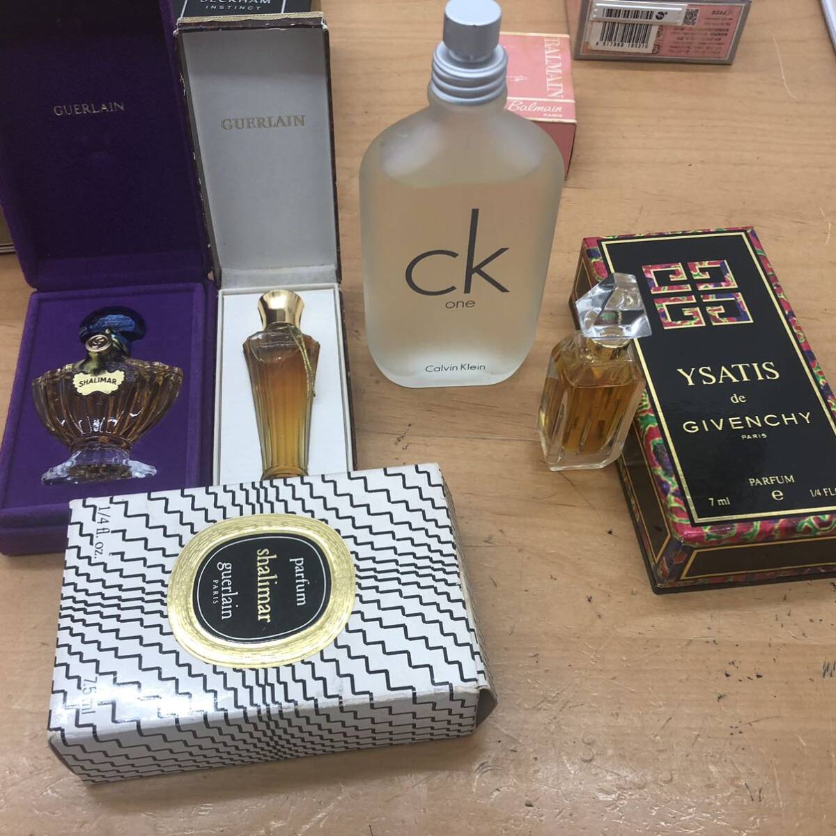 【c380】香水 まとめ シャネル Dior ゲラン カルバンクライン ジバンシー ニナリッチ 使用未使用品混合の画像5