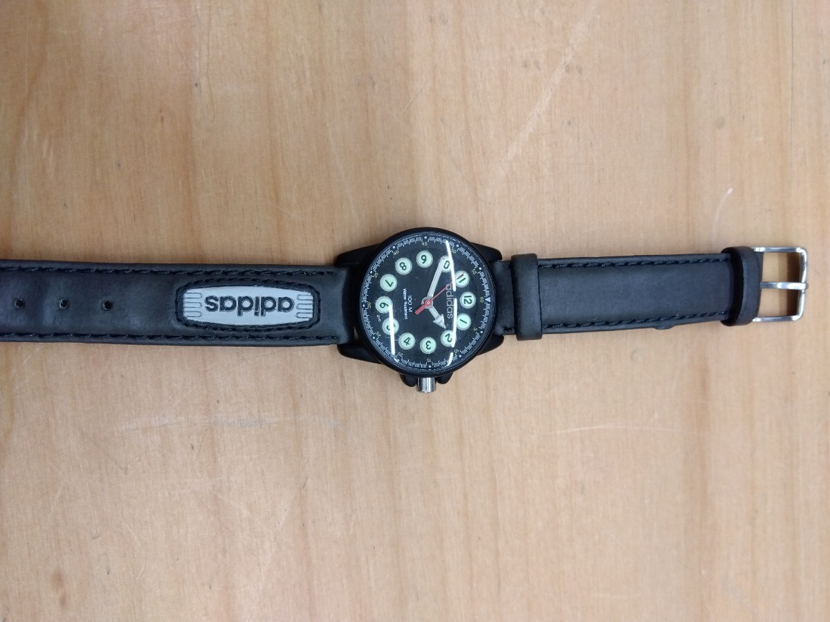 【c309】【稼働品・電池交換済み】 adidas アディダス 腕時計 10-0054Bの画像2