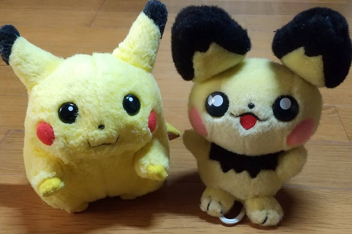 Yahoo!オークション - ピチュウとピカチュウ ぬいぐるみ TOMY Yahoo!オークション - ピチュウとピカチュウ ぬいぐるみ TOMY
