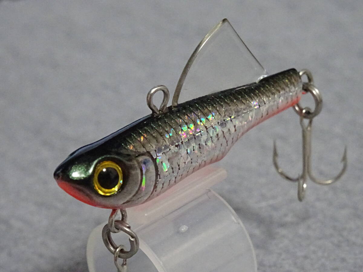 中古良品その1/3☆ ザウルス トラウト・ヴィブラ 40㎜ / SAURUS TROUT VIVRA _画像1