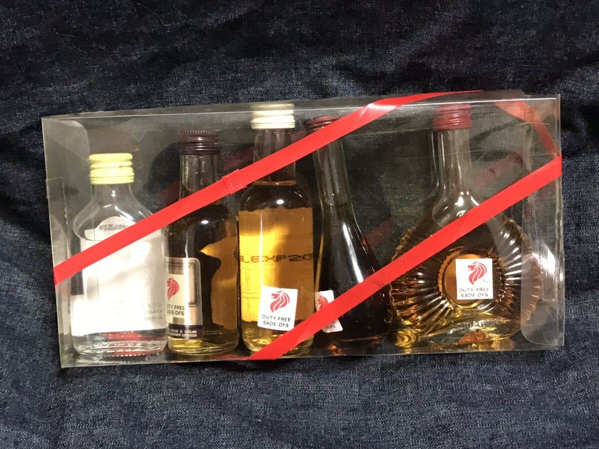 未開封 ミニチュアボトル各種 ジン スコッチウイスキー コニャック ブランデー CHIVAS REGAL 12年 otard XO chabot ミニボトル 古酒 の画像2