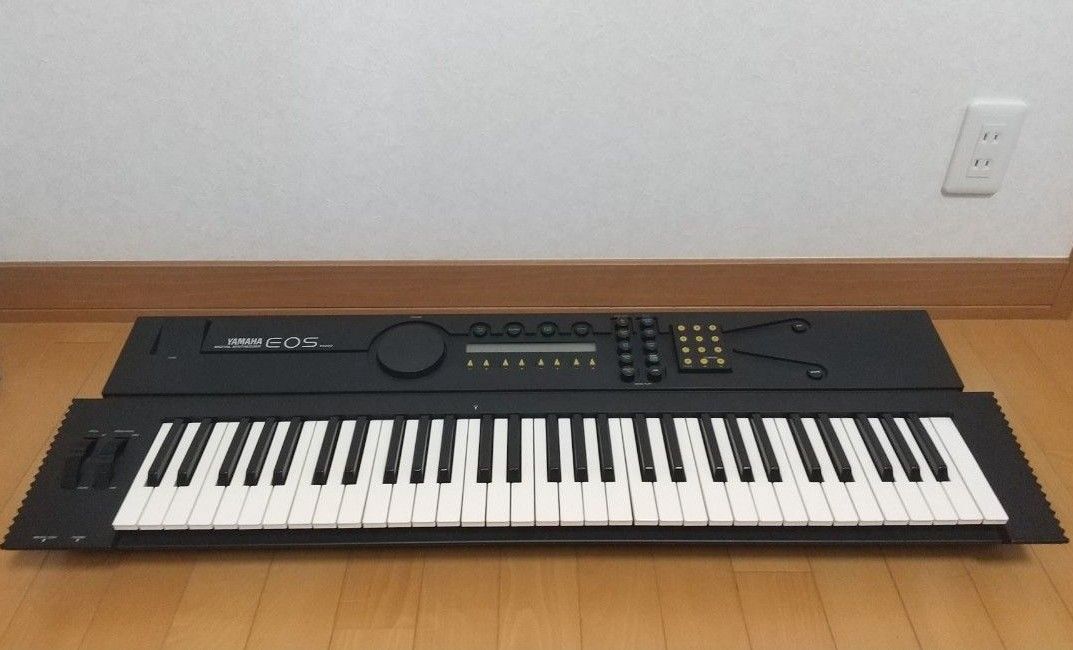 【初代EOS】希少 YAMAHA  EOS YS200 シンセサイザー 小室哲哉 ヤマハ 電子 キーボード ピアノ