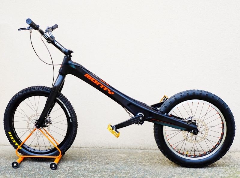 Yahoo!オークション - MONTY M5 トライアル 自転車 Yahoo!オークション - MONTY M5 トライアル 自転車