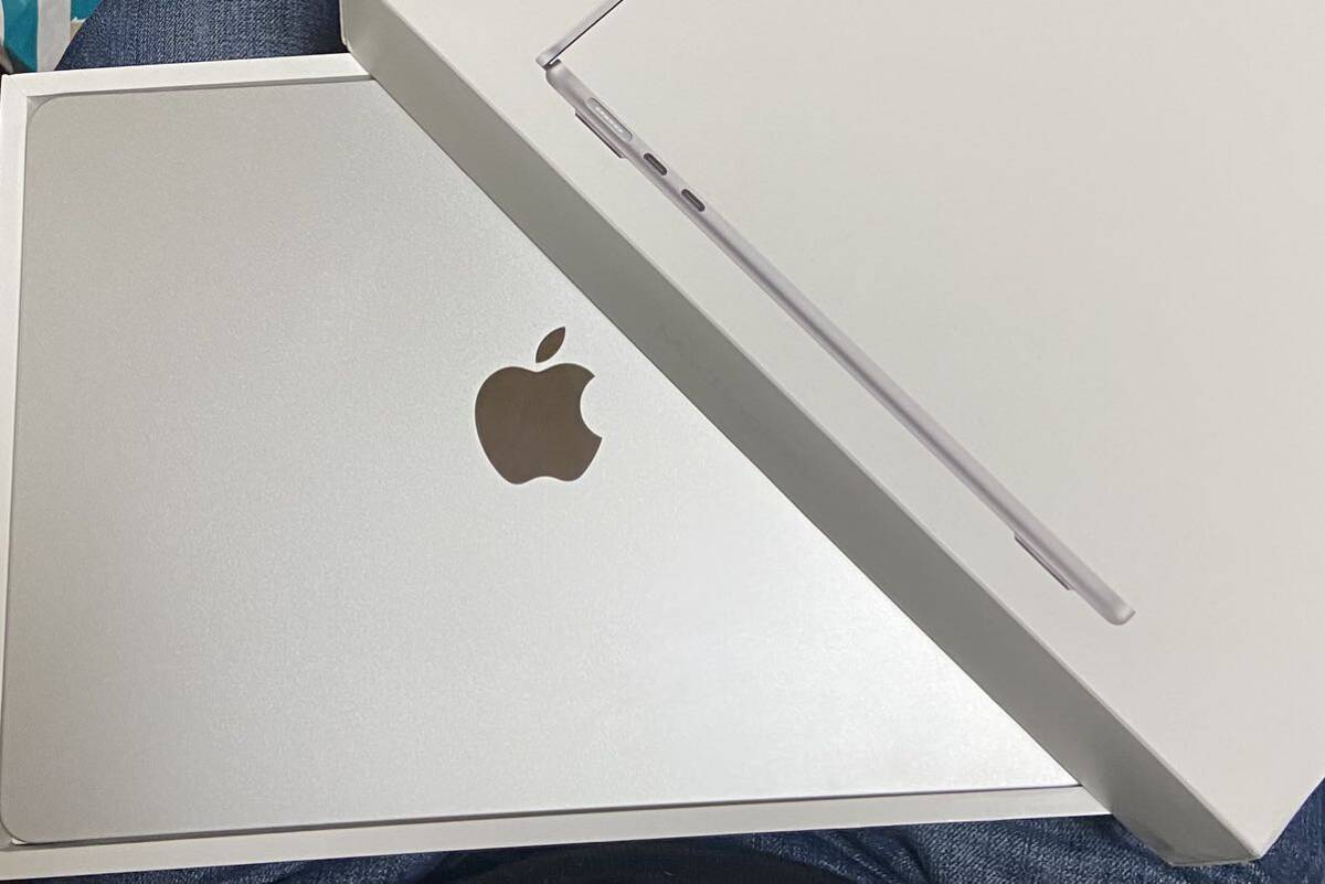 Apple MacBook Air M2 13.6in メモリ8GB SSD256GB JIS配列 本体シルバー _画像1