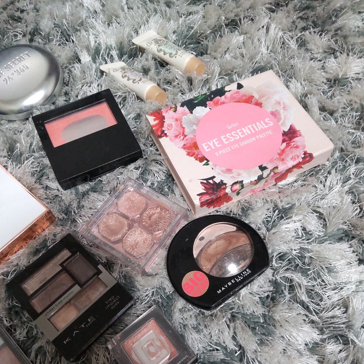 MAYBELLINE KATE CLIO etc. cosme used together face powder eyeshadow foundation makeup base 