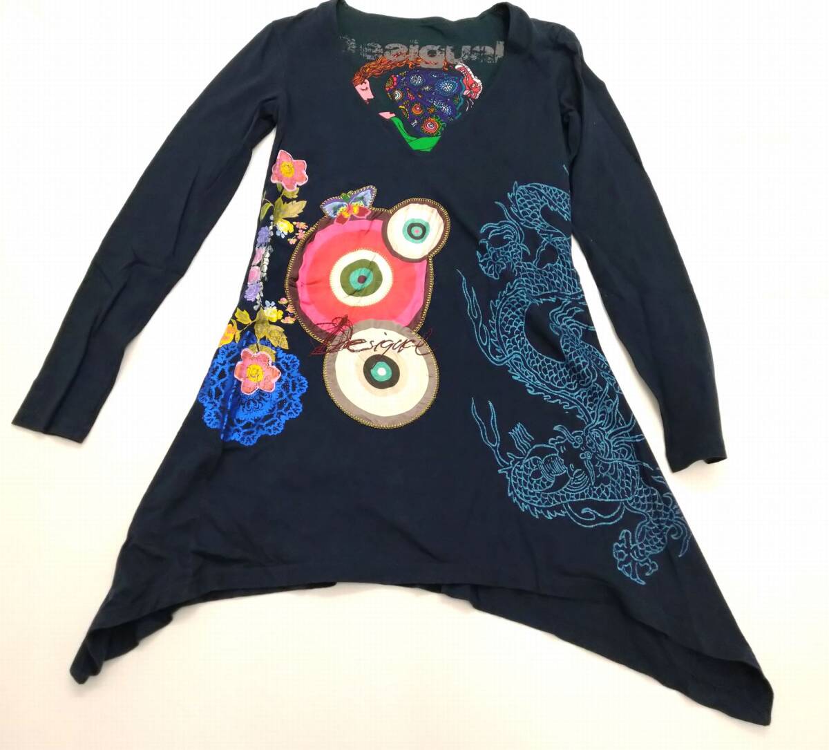 中古 Desigual デシグアル 長袖 　チュニックワンピ　ネイビー系 ドラゴン 　S　ロゴ刺繍_画像1