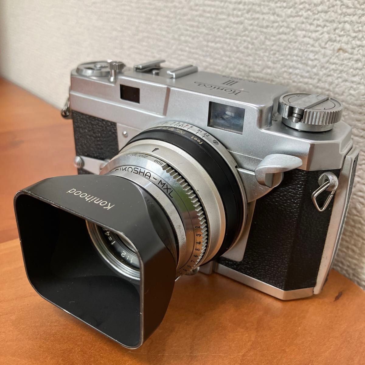 年代物・Konica・コニカ・III・1 2・f=48mm・レンズフード付き 年代物・Konica・コニカ・III・1 2・f=48mm・レンズフード付き